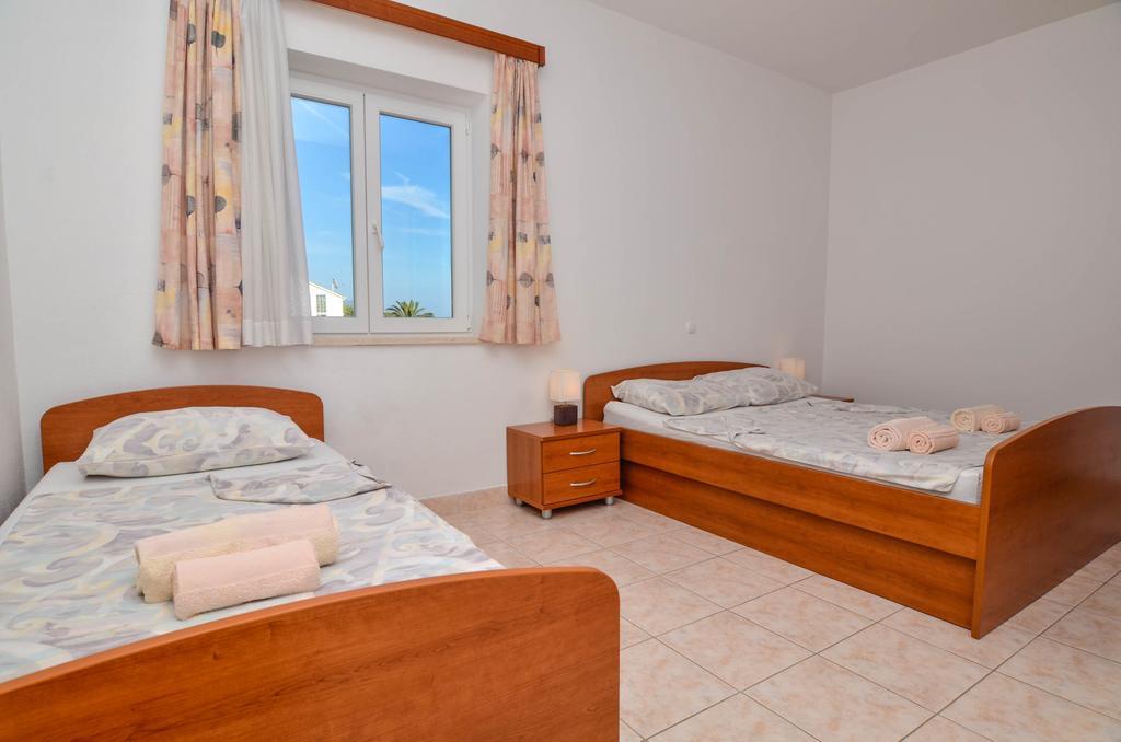 Apartments Villa Iva Orebić Rom bilde