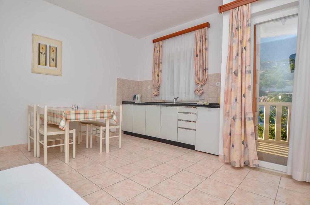 Apartments Villa Iva Orebić Rom bilde